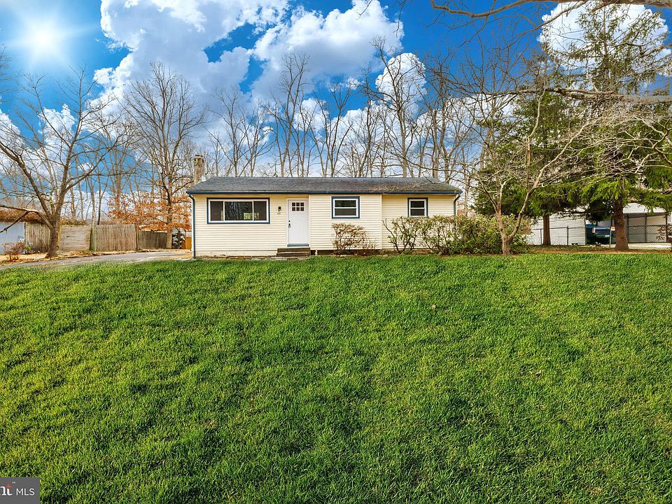 1st image of 168 Bentwood Dr