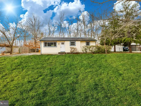 168 Bentwood Dr, Malaga, NJ 08328