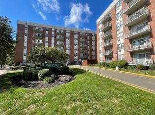 35 Park Ave APT 2L, Suffern, NY 10901