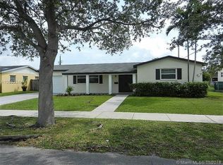 5915 SW 94th Pl, Miami, FL 33173