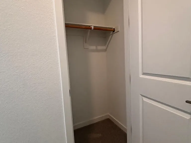 1716 Shingle Ave — Photo 17