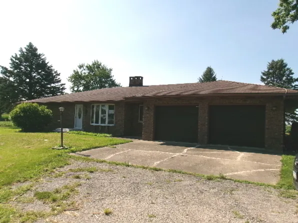 1074 N 2nd Rd, Dana, IL 61321