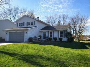 302 S Western Ave, Bartlett, IL