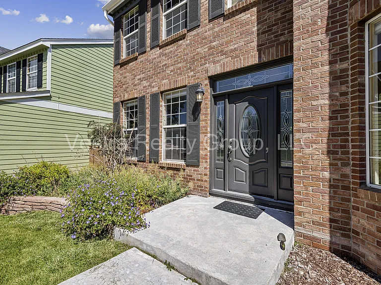 2157 Maples Pl — Photo 3