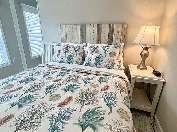 3rd image of 8230 Collier Blvd #102