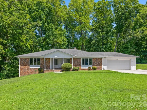 233 Laburn Ave, Charlotte, NC 28214