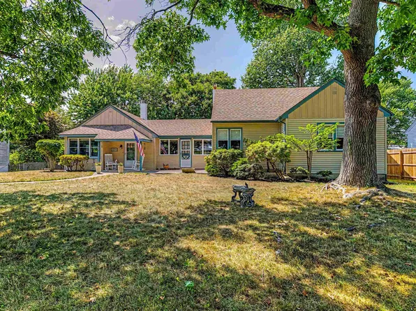 615 4th St, Absecon, NJ 08201