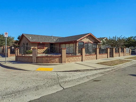 2nd image of 1819 La Puerta Ave