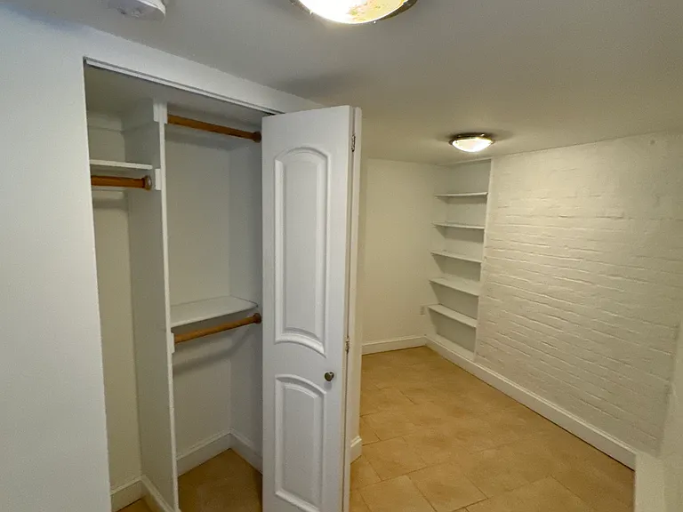 672 Maryland Ave NE #B — Photo 13