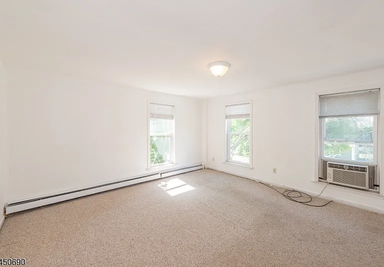 29 Broad St #A — Photo 12