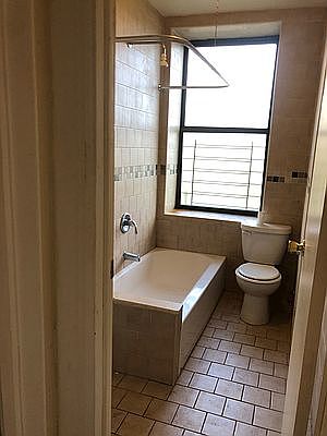 4th image of 425 Eastern Pkwy #4A