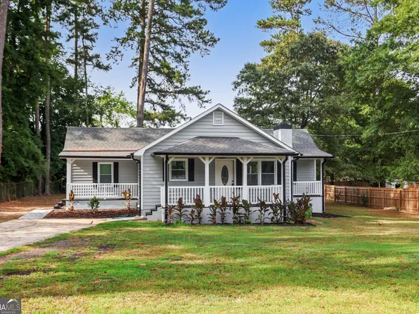 102 1st Ave E, Dallas, GA 30157