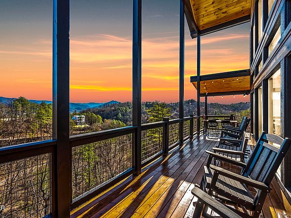 4th image of 2830 Spurling Hill Way