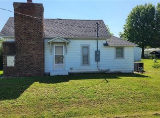 304 N McKinley St, Weir, KS 66781