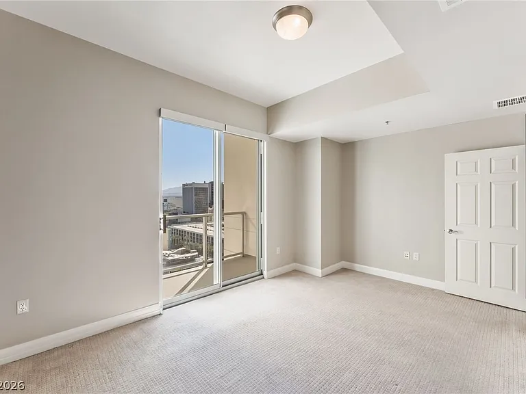 150 Las Vegas Blvd #1711 — Photo 21