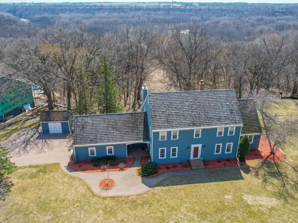 70 Jonathon Dr, New Ulm, MN 56073