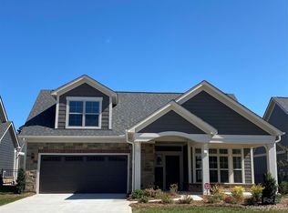 1026 Gradison Dr, Matthews, NC 28104