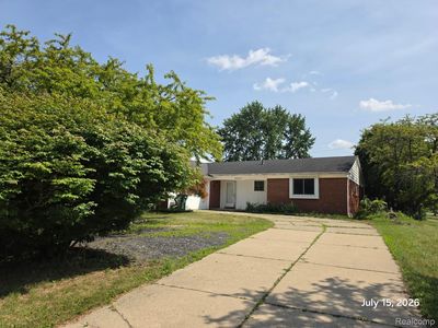 18251 Santa Ann Ave, Lathrup Village, MI, 48076
