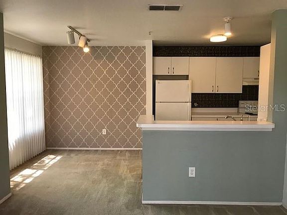 5th image of 850 S Tamiami Trl APT 828