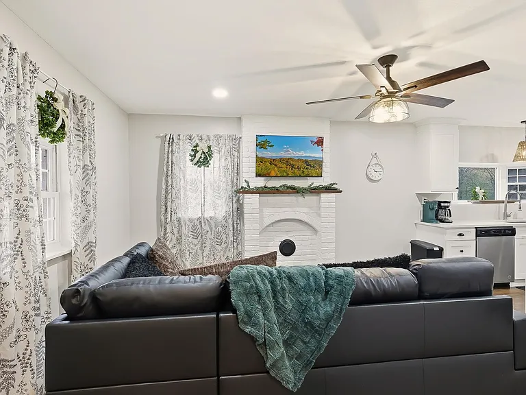 2805 Mint Rd — Photo 6