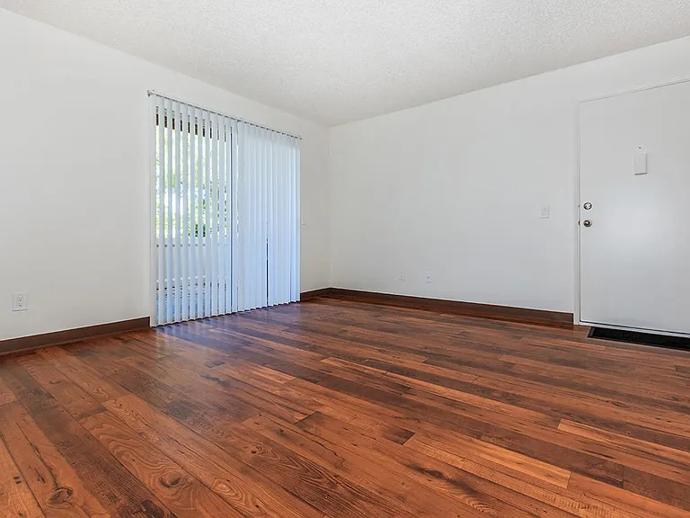 Peppertree Apartments — Photo 72