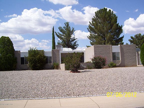 2nd image of 2249 Laurel Ln