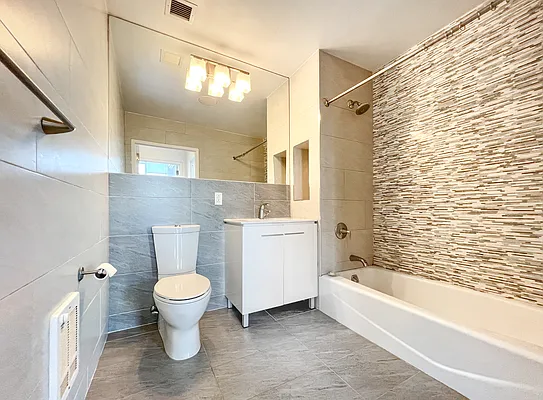 Rented by Platinum Properties | media 26