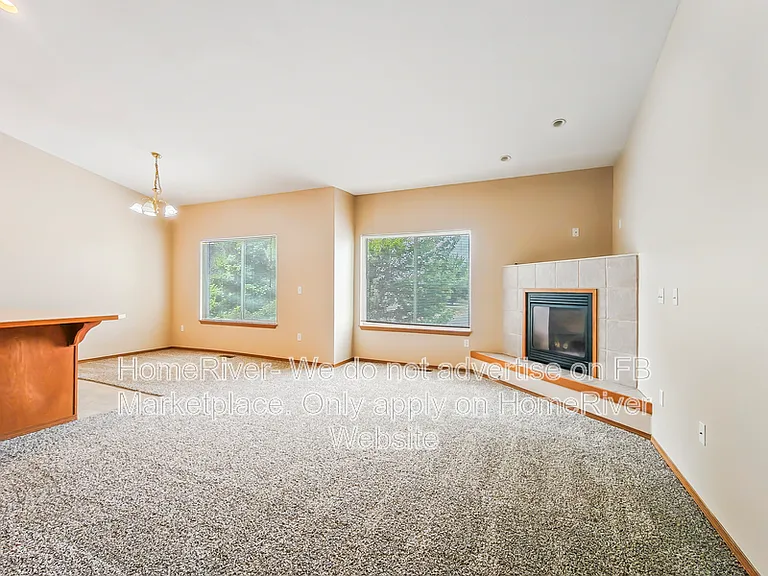 819 S Russell St — Photo 2