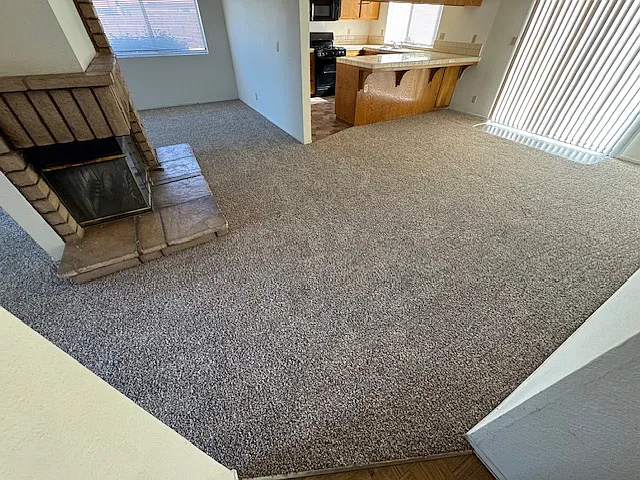 700 Silver Oak Dr — Photo 2