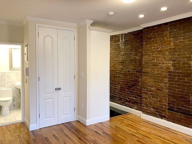 1st image of 151 W 76th St APT 4