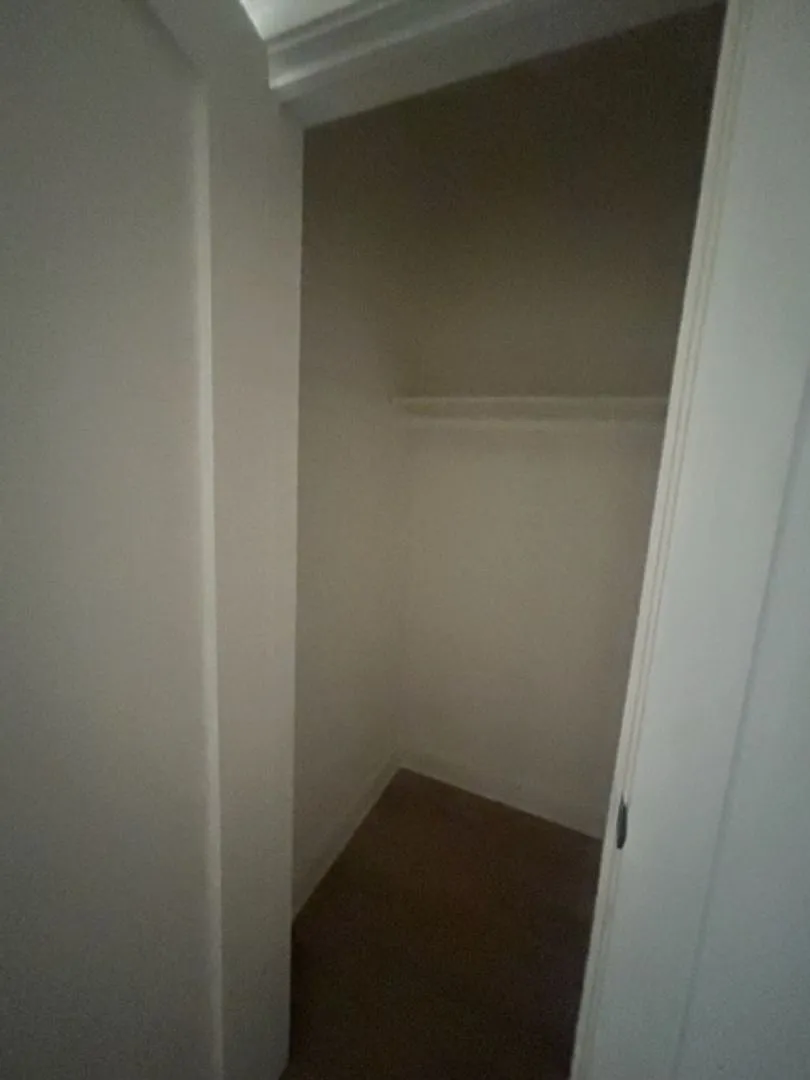 Ardmore Apartments — Photo 4