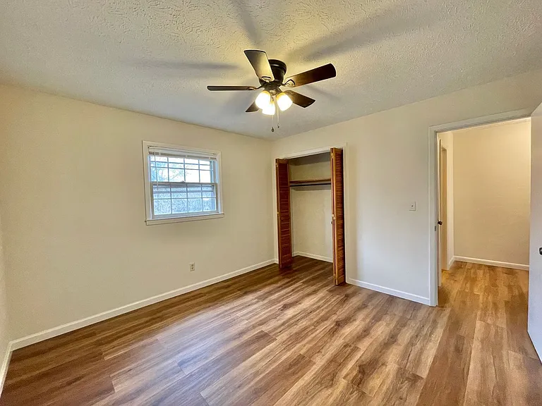 400 Cranbrook Ave SE #1 — Photo 10