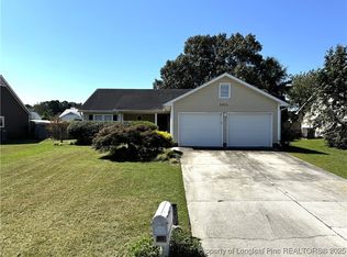 5413 Heather St, Hope Mills, NC 28348