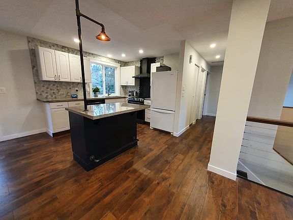 3rd image of 16123 NE 108th Ct