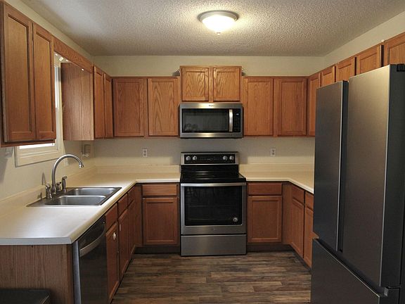 3rd image of 5840 Majestic Oak Dr