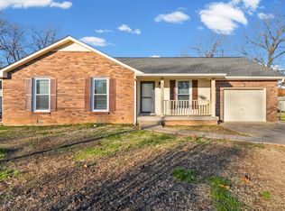 211 Millstone Cir, Clarksville, TN 37042