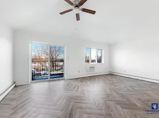 7917 Seaview Avenue 23 image 1 of 10