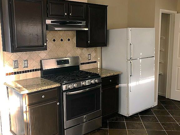 4th image of 12607 Thornwell Ct