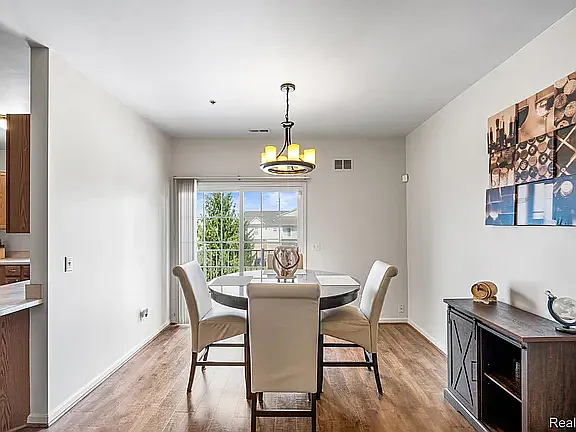 17200 Addington Dr — Photo 7