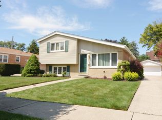 9828 Mason Ave, Oak Lawn, IL 60453