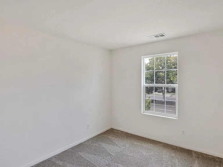 11030 International Dr — Photo 27