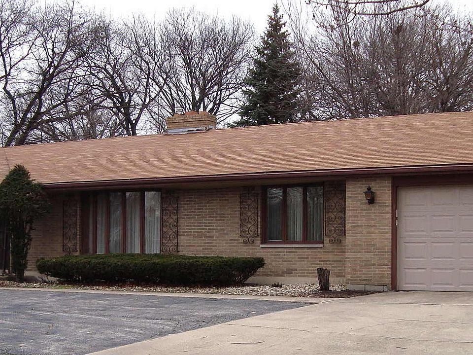 1814 Cheyenne Dr, Schererville, IN