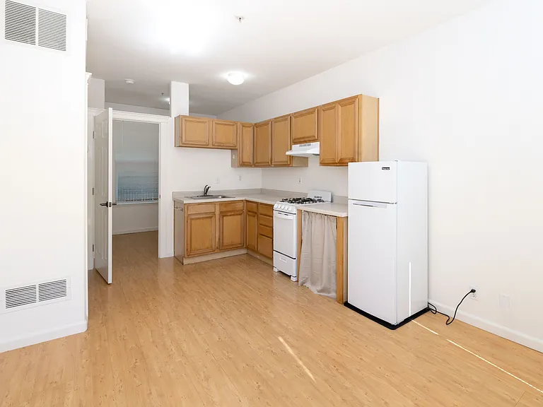 Pogonip Terrace Apartments — Photo 11
