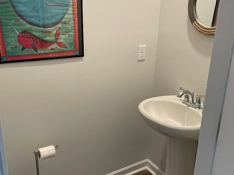 Downstairs 1/2 bath