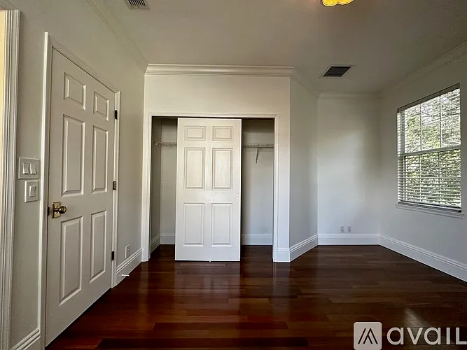 407 Iris St — Photo 86