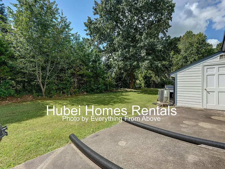 712 Meadowgreen Village Dr #MAIN — Photo 22