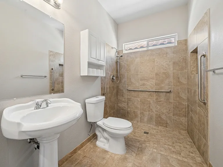 9588 Ensworth St — Photo 13