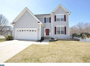 57 Stoneham Dr, Delran, NJ 08075