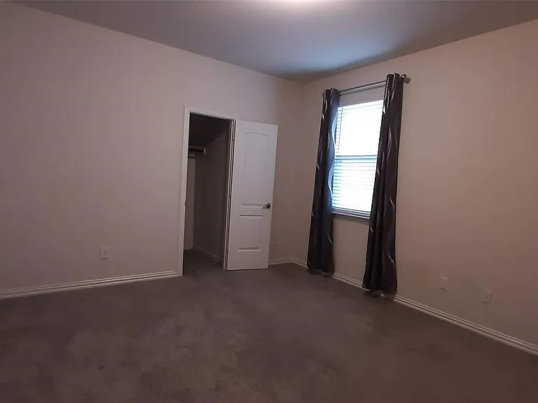 325 Kennewick Dr — Photo 21