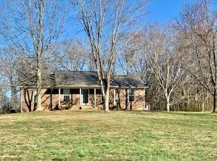 2160 Harlan Dr, Lawrenceburg, TN 38464